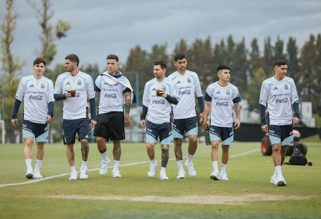 西媒：阿根廷世界杯热身引争议，对手偏弱被指影响备战据西班牙《阿斯报》报道，卫冕冠