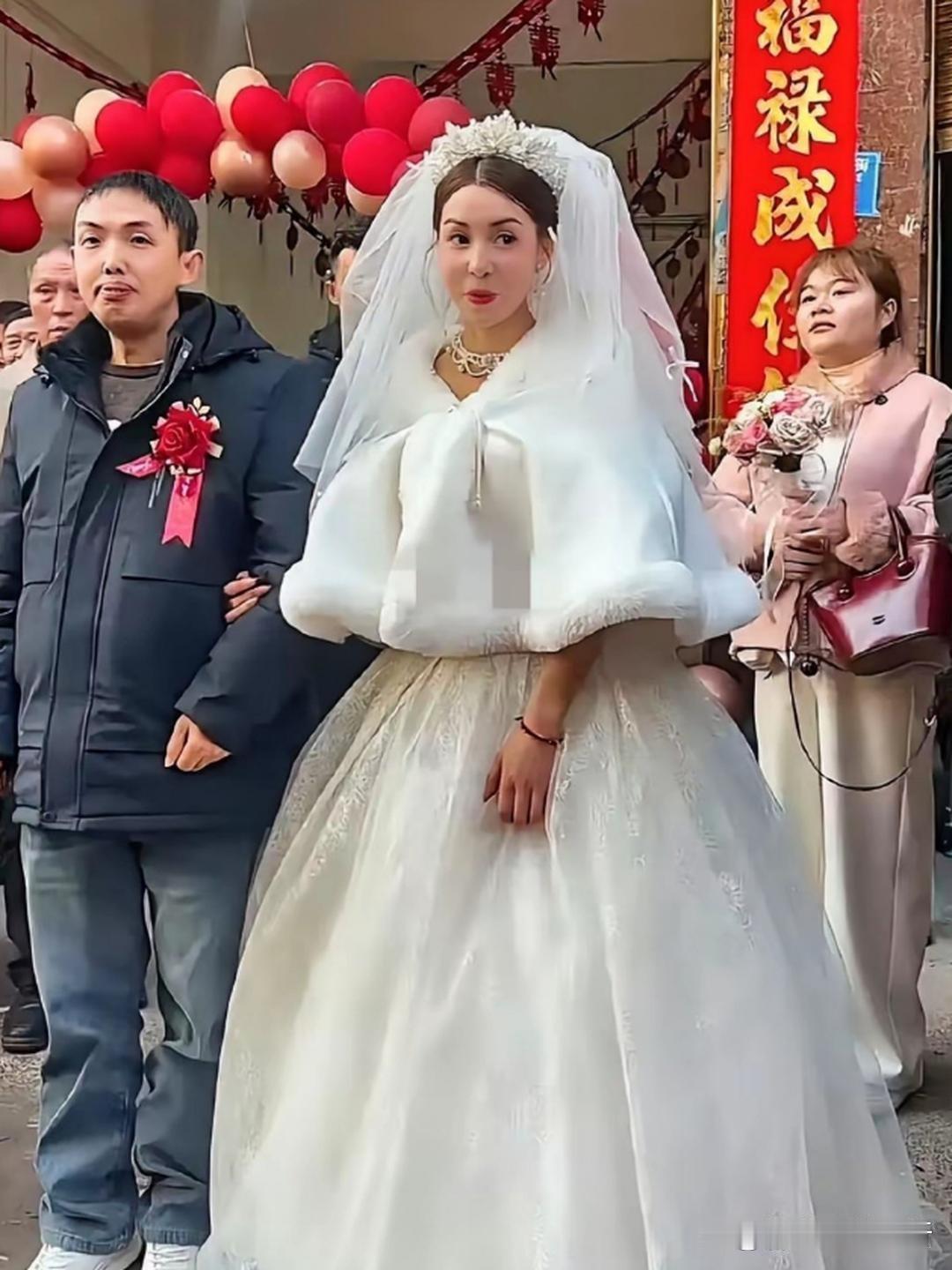 新郎有福气啊，娶了一个这么好看的老婆​​​