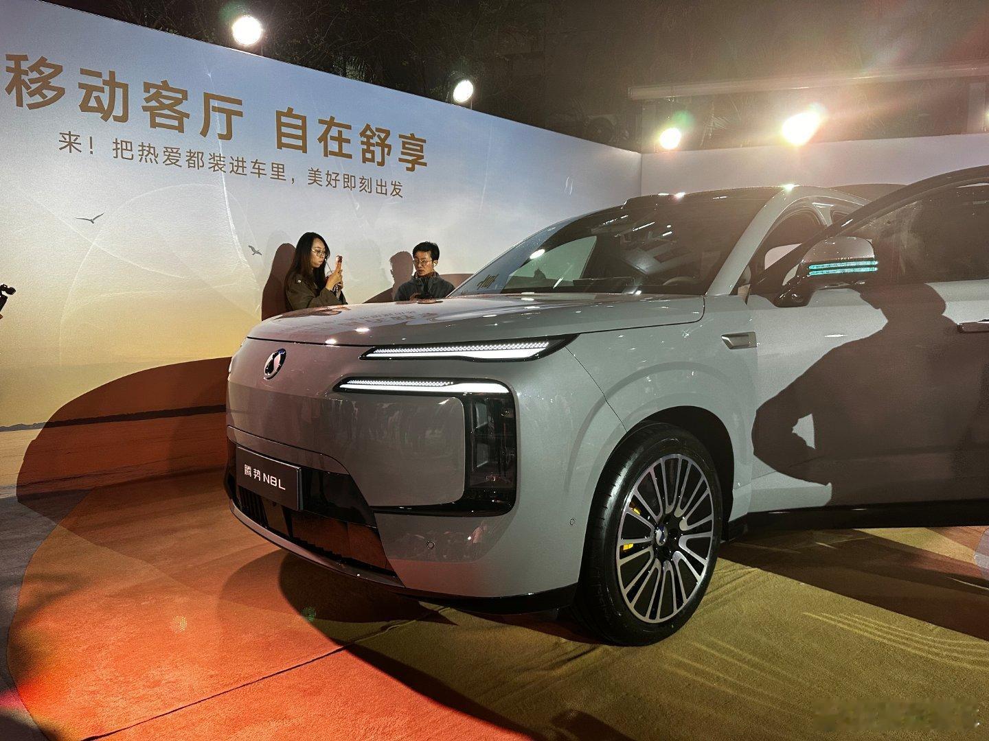 家人们，咱们有一说一，这次的腾势N8L可以说是集合了迪子所有看家本领的一款产品，