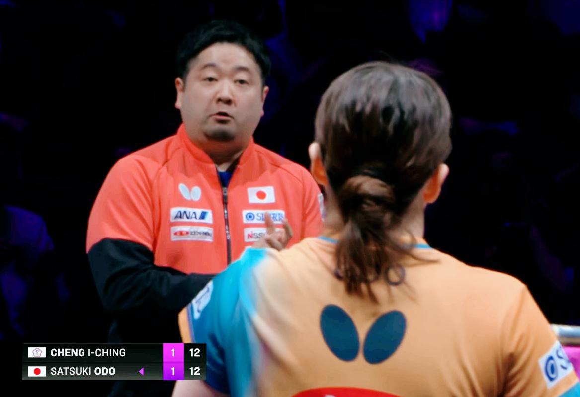 过分！大藤沙月比赛过程中，居然和教练沟通去了！我发现日本队经常这样，张本智