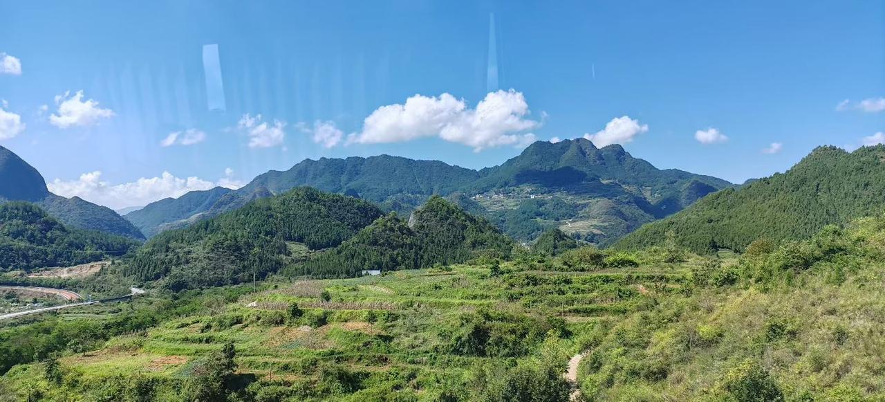 既然是自封，刘备为什么自称汉中王，不称蜀王？建安二十四年五月，曹操率军撤离汉