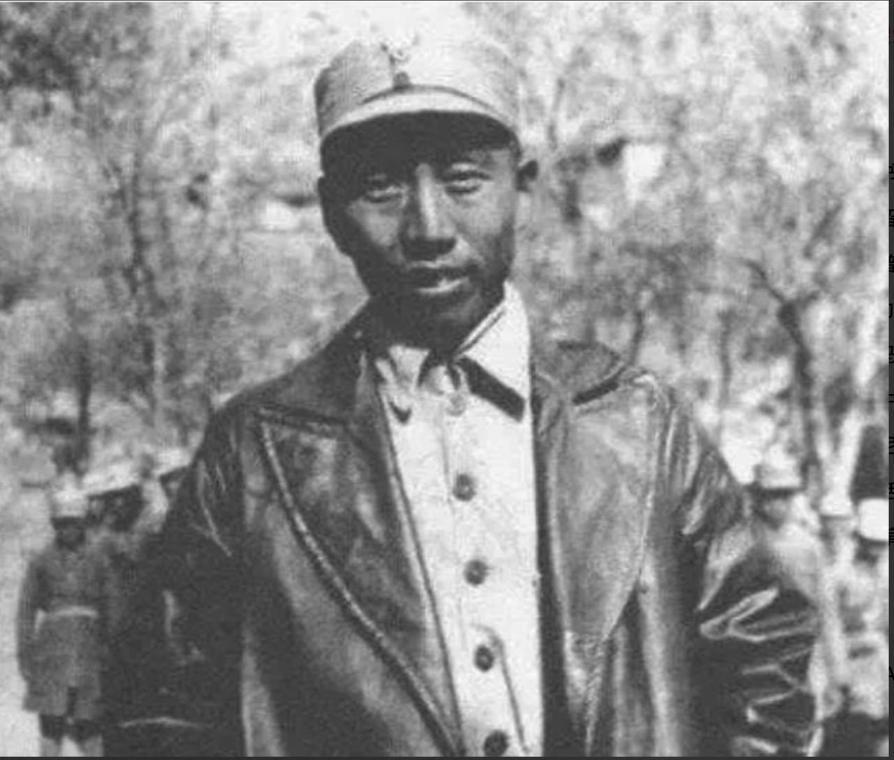 1945年，日军竟亲自打头阵？八路军营长一眼看出不对：他们被逼急了，要拼命！