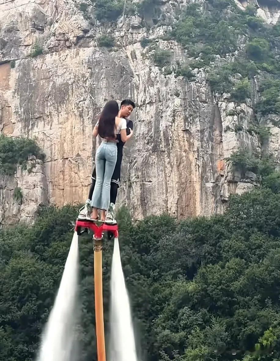 不是，她男朋友是怎么做到不吃醋的！[捂脸哭][捂脸哭]