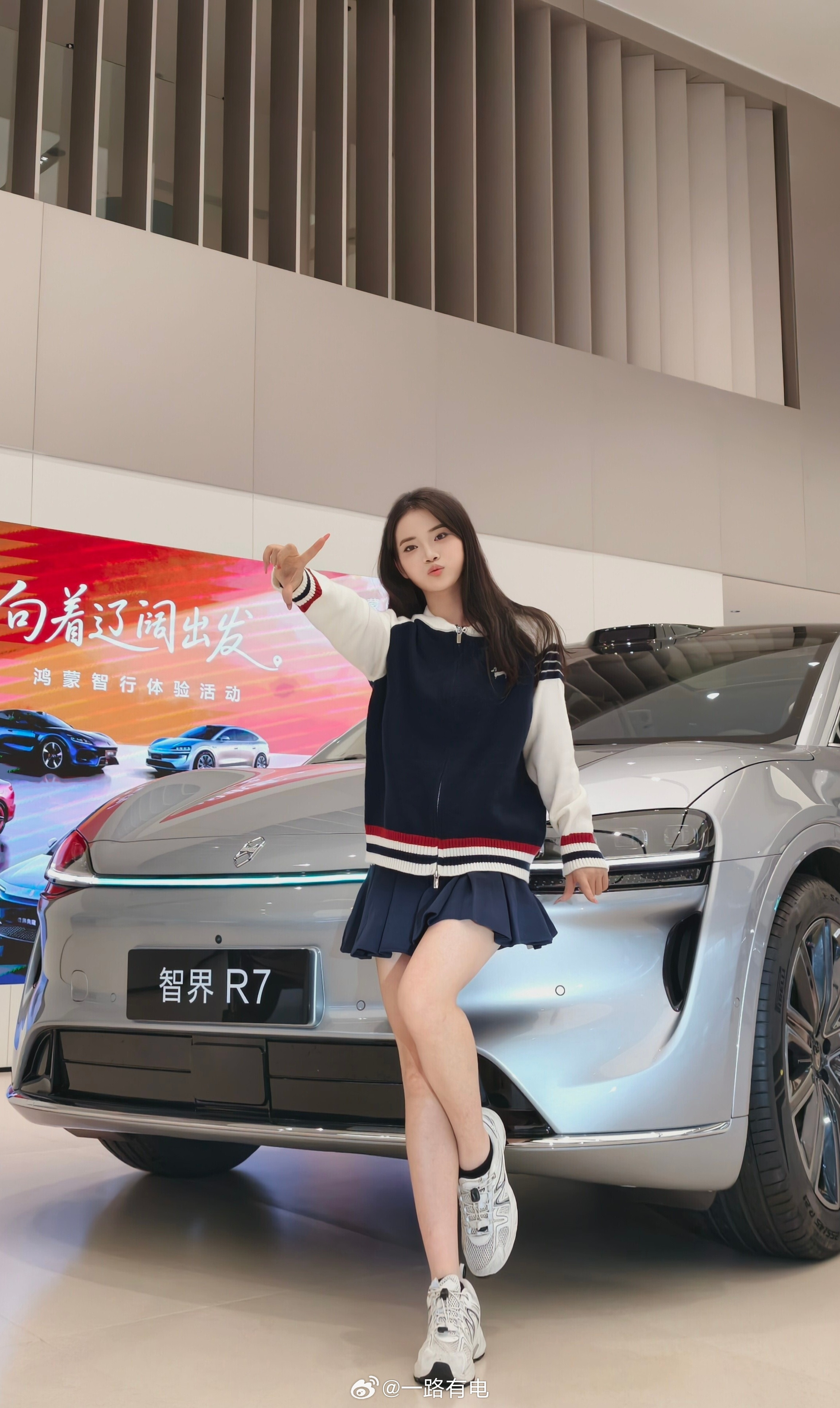 焕新智界R7我先看了，这组照片美不美？​​​