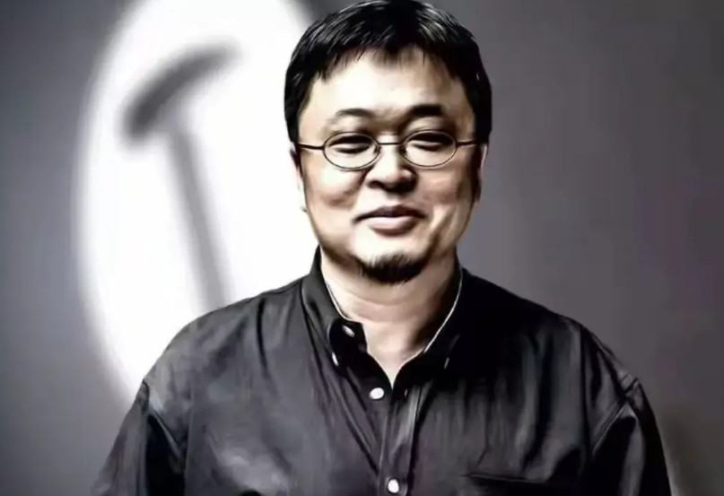 罗永浩还是聪明，知道见好就收。靠网络吃饭的还是别把实业往死里磕，司马南就是个例