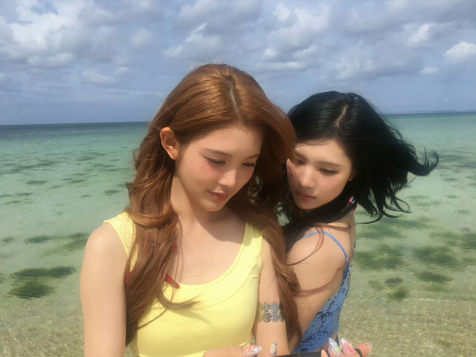 p2完全氛围感女通讯录情侣，姐妹是不是忘打标签wlw摄影