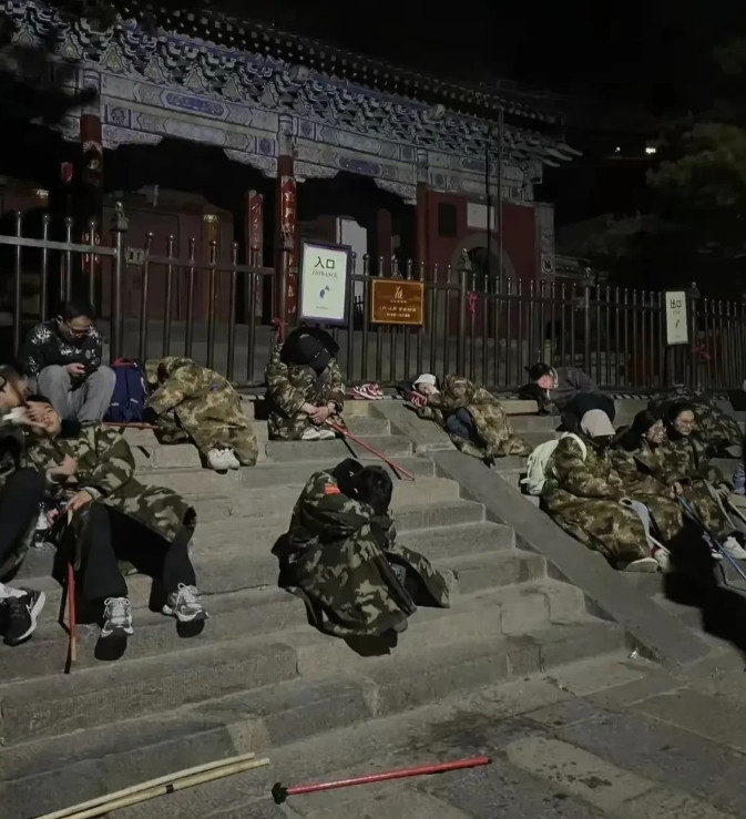 特地错过五一假期去一趟泰山，带个孩子，总共花费2000多块钱，跟大家掏心窝说几句