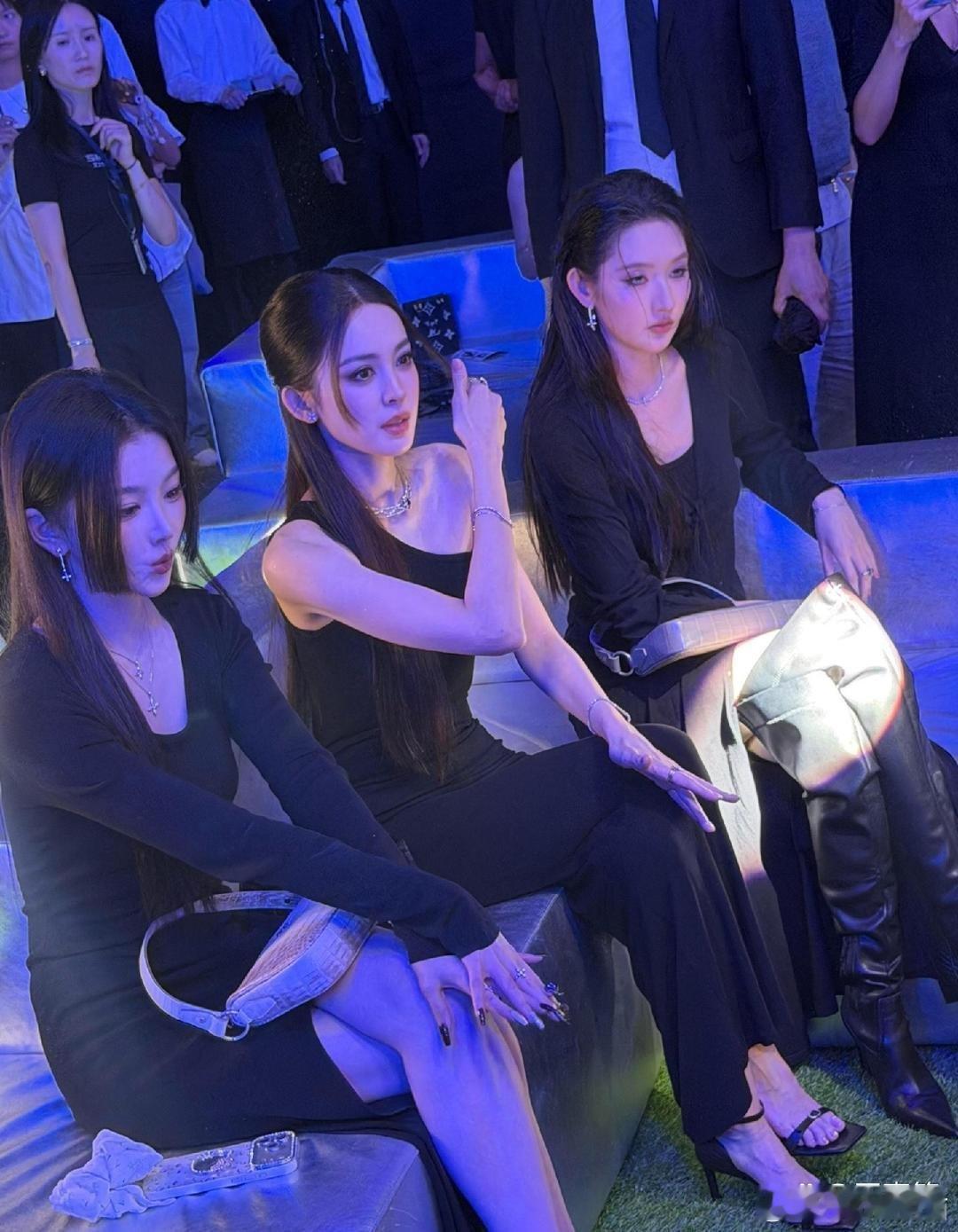 好权威的三张脸啊
