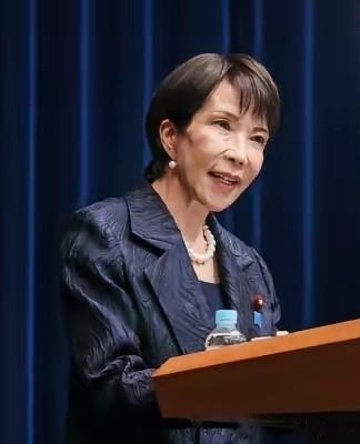 不用看，日本新型军国主义已经抬头。就在日本投降81周年这个节骨眼上，高市政府