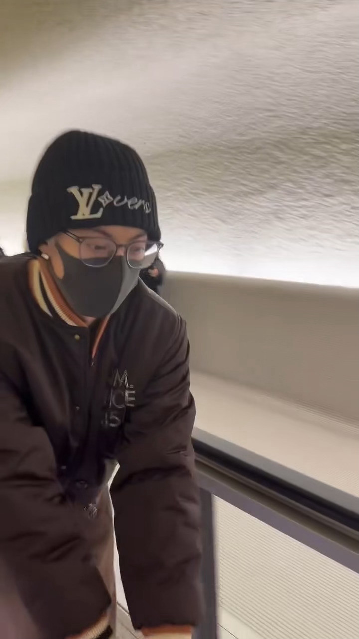 你的鹤棣突然滑过（cr📕一粒芒果王鹤棣