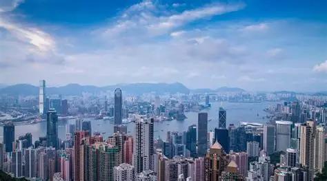 有人说再过21年香港一国两制就结束了，将会实行一国一制，我认为大概率是不会的，因
