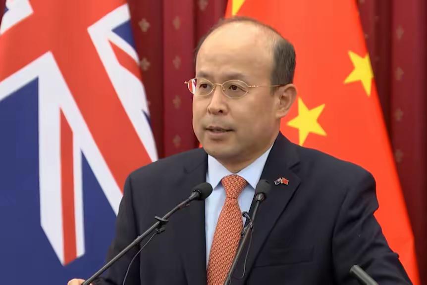 澳大利亚政府计划重新审查达尔文港的99年租约，考虑结束中国岚桥集团的经营权，引发