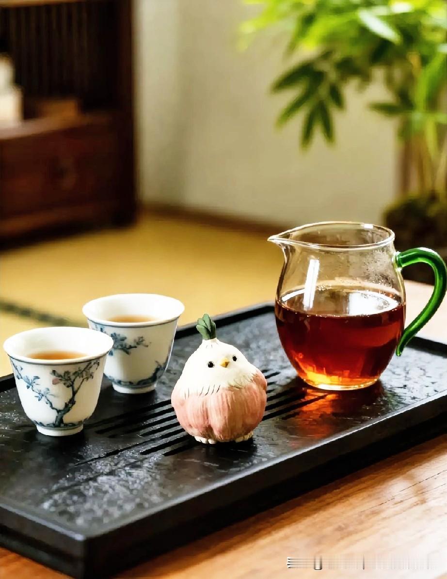 世事本简，心淡则安。这本自然和谐的世间，我们的烦恼，一半源于无谓攀比，一半