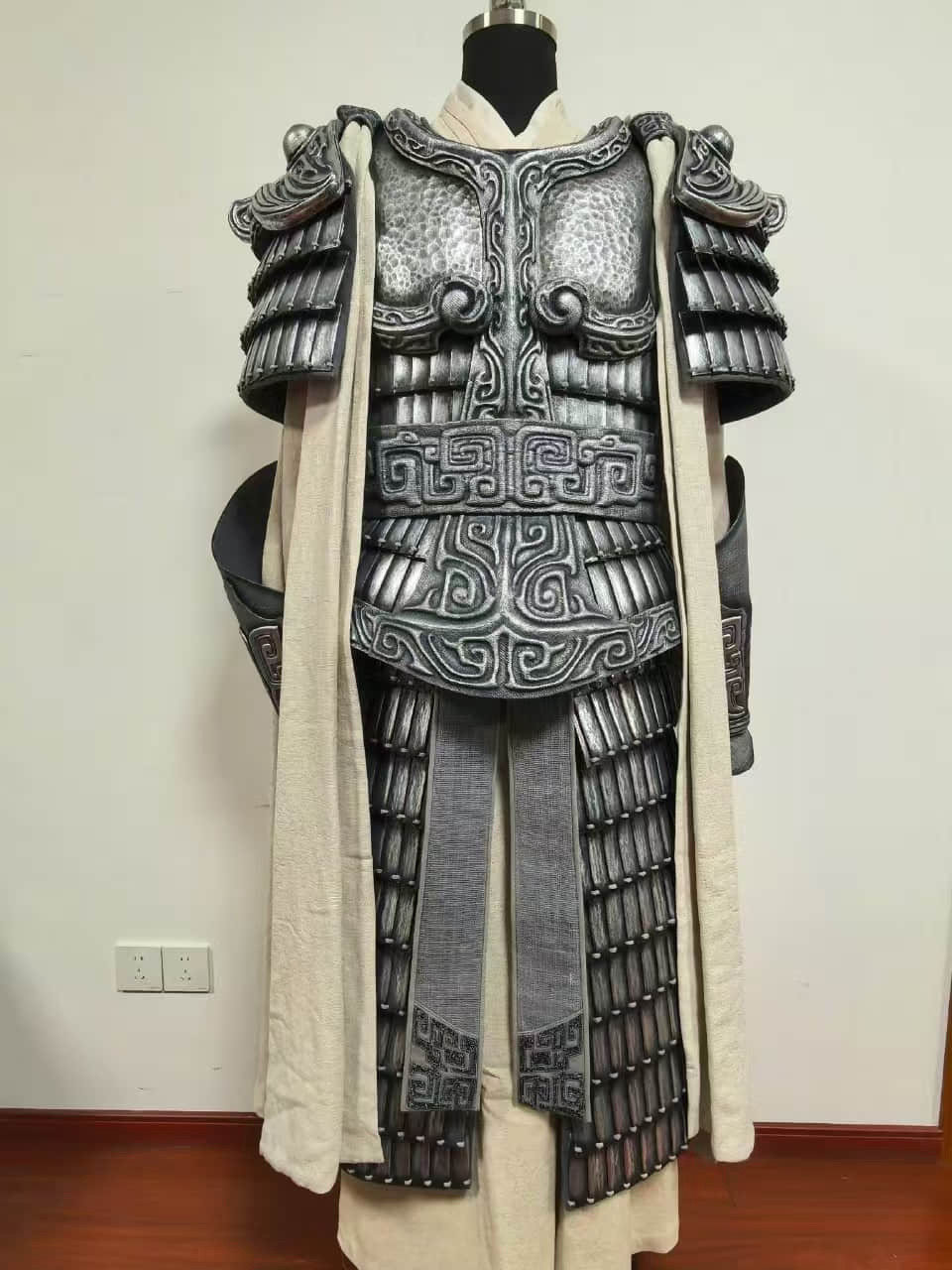 随橙想呢！这一次我们的西楚霸王真的回归了！在苏超的宿迁赛场上，何润东一身战甲霸气