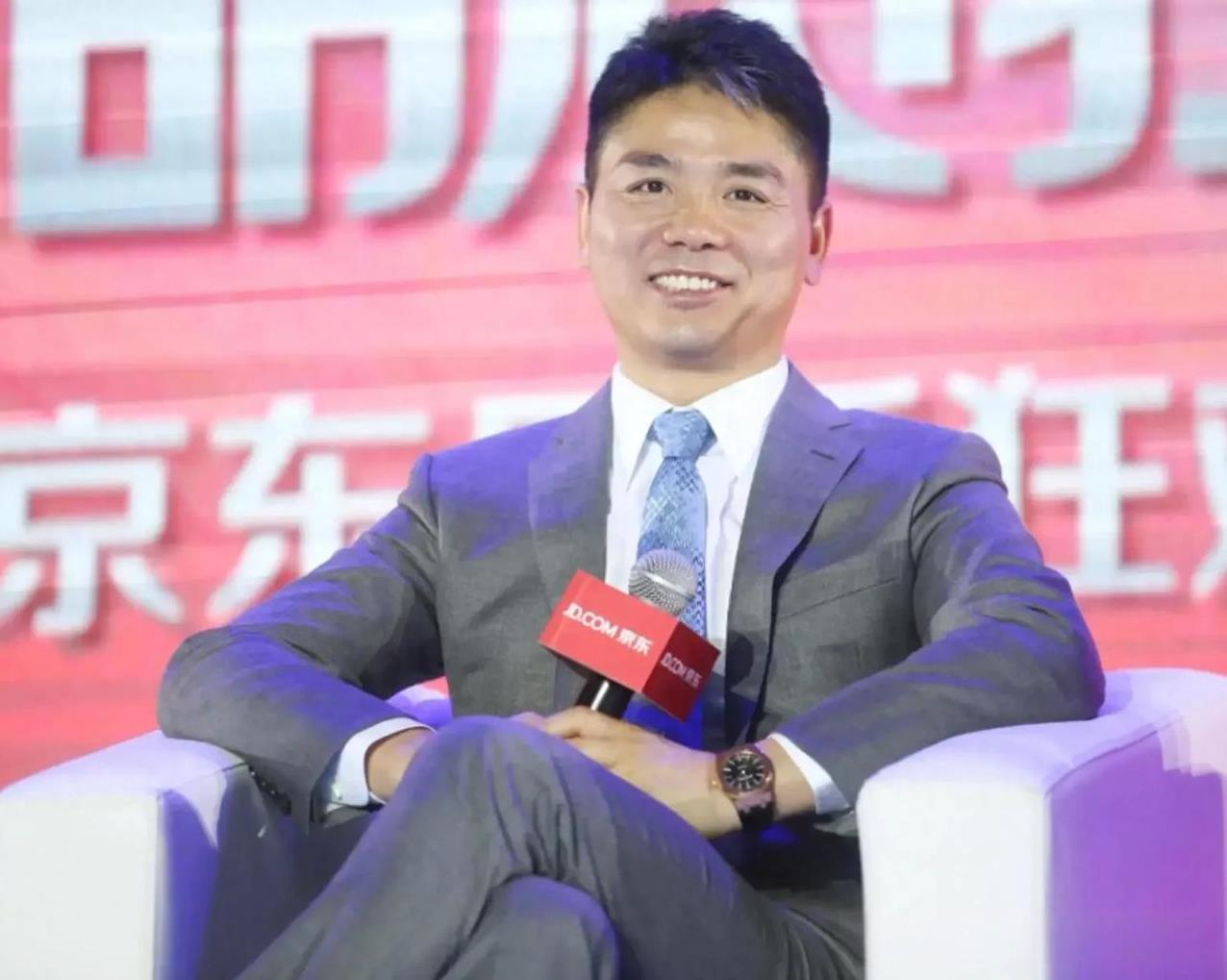 刘强东这回是真要开挂了吧？京东一季度干出3011亿营收，增长快16%，这成绩单太