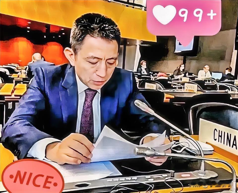 李成钢对决贝森特前中美谈判桌上的对决太有看头了李成钢和贝森一亮相，不少人