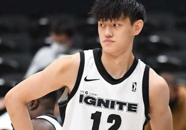 过于小气！蔡崇信作为篮网老板就不能开个“绿色通道”吗？口口声声说要支持中国🇨?