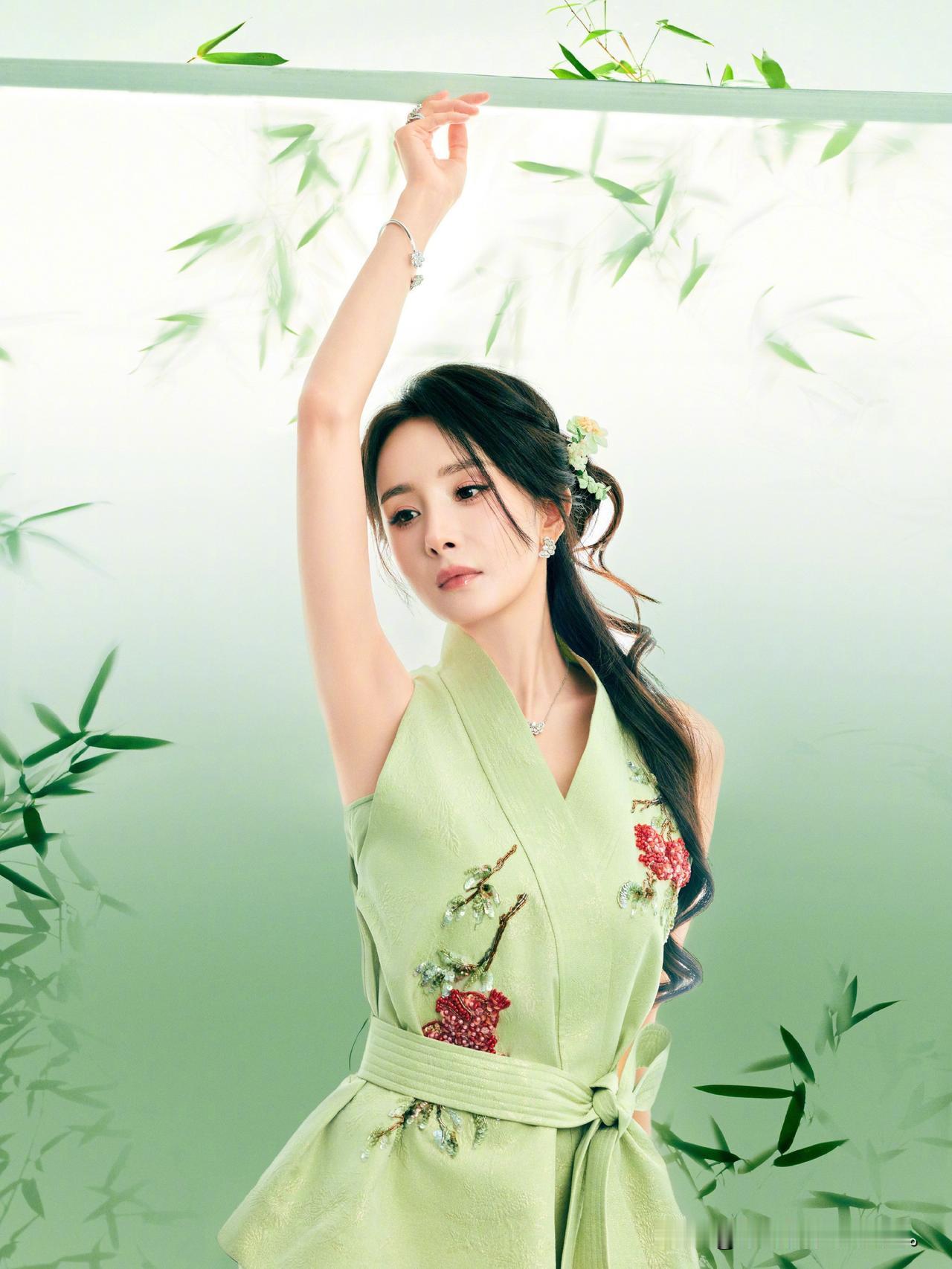 杨幂大幂幂杨幂愿平安