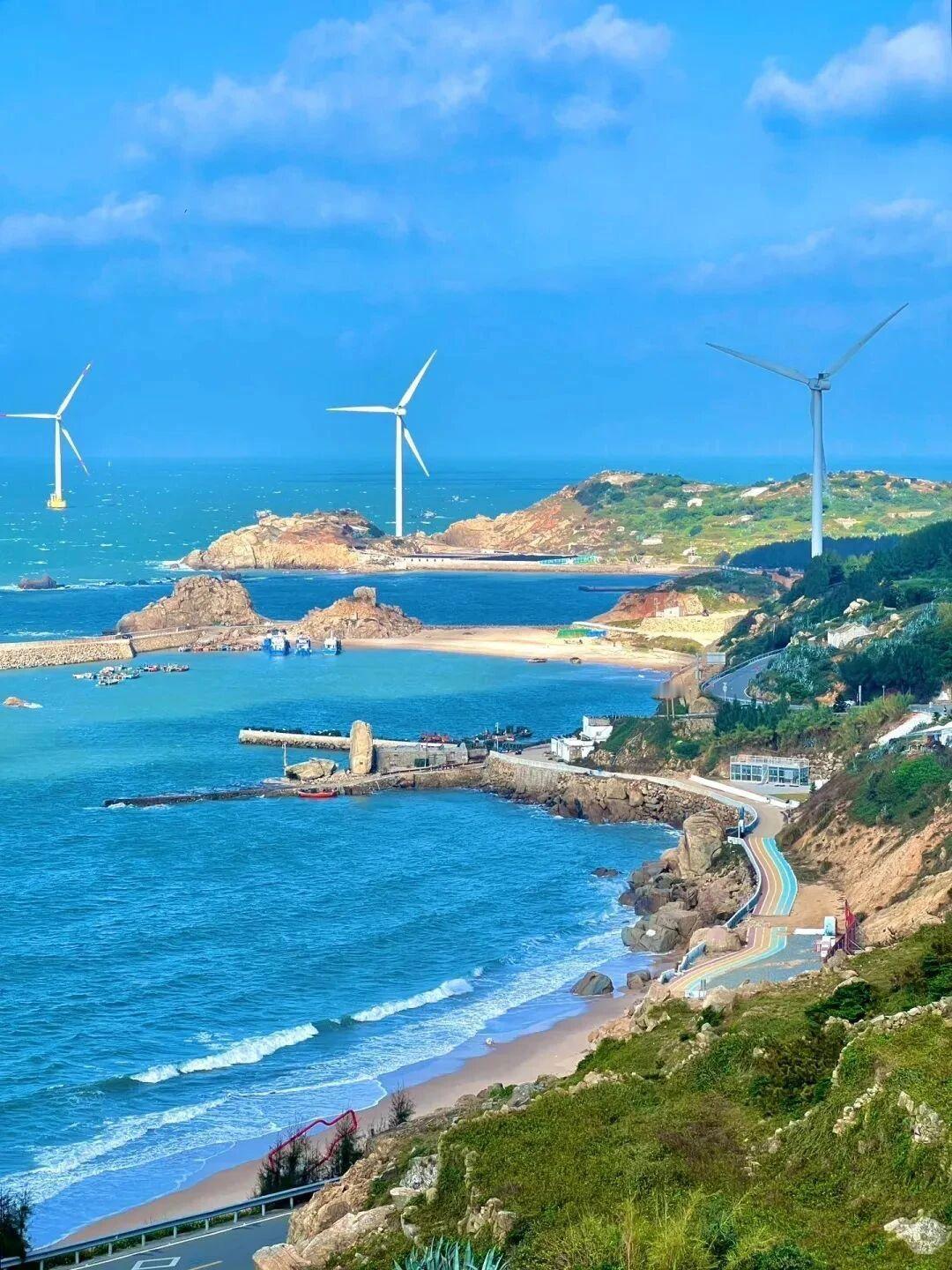 冬天对海岛的喜欢真的深入骨子里特别是喜欢海岛的日落日出这一刻你会感觉拥有全世