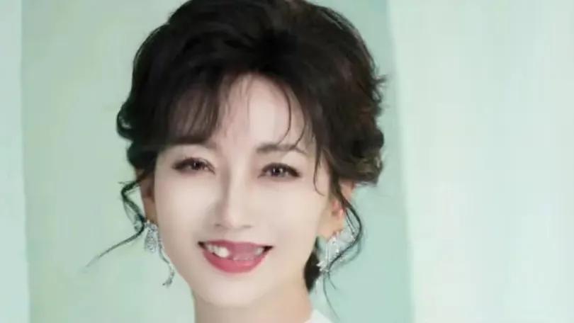 香港四美、台湾四美、大陆四美，谁最令你惊艳呢？1.赵雅芝2.张曼玉3.邱淑