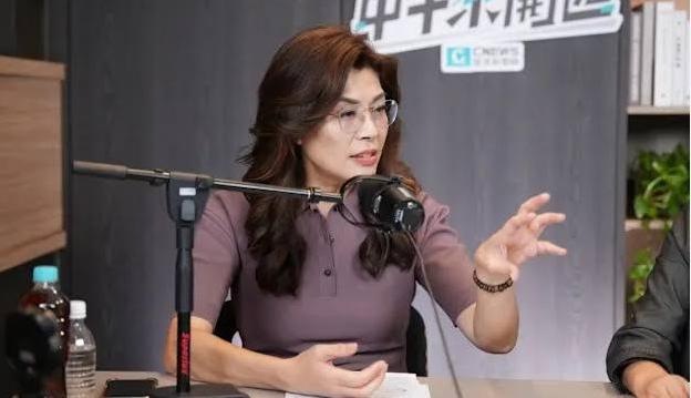 新北、台北、高雄选情吃紧！郑丽文遭遇下台危机！换言之，国民党2026地方选情