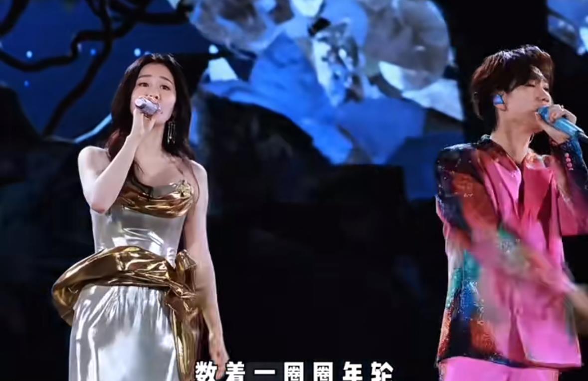 《我是歌手》本周的热度远远不及《我是原唱》的热度。张碧晨工作室糊涂了，争