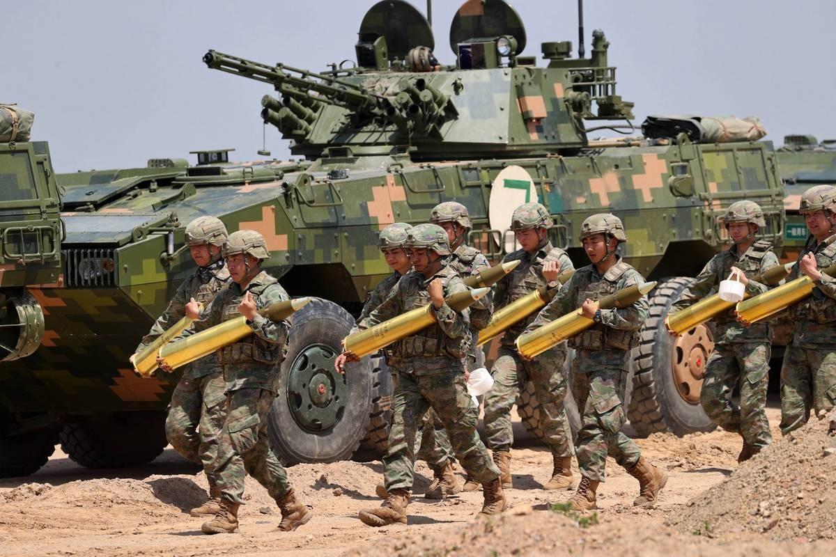 现在不是美国敢不敢打中国的问题，是中国让不让美国打的问题了！ 想当年，200