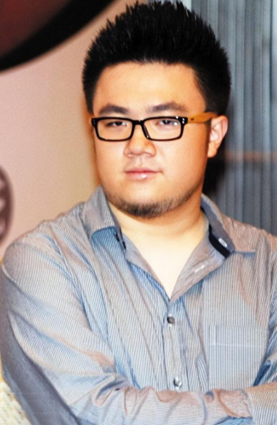 当年，宋丹丹对巴图说:“有喜欢的女孩就大胆去追，妈妈绝对不会干涉你。”可是当巴图