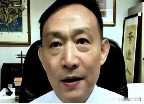 为什么要支持卢麒元反对国企私有化的言论，因为有过惨痛的教训。2003年，齐齐哈