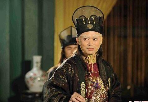 太监动手术后, 为什么要把割下来的东西放到房梁上?