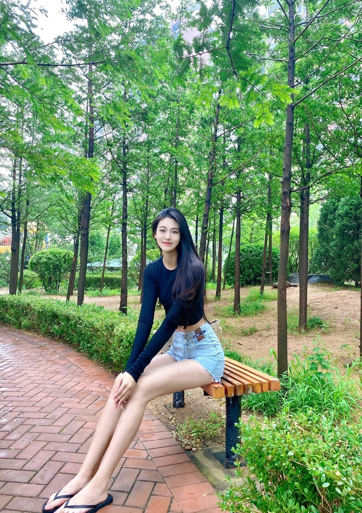 你认为最有气质的美女是谁？