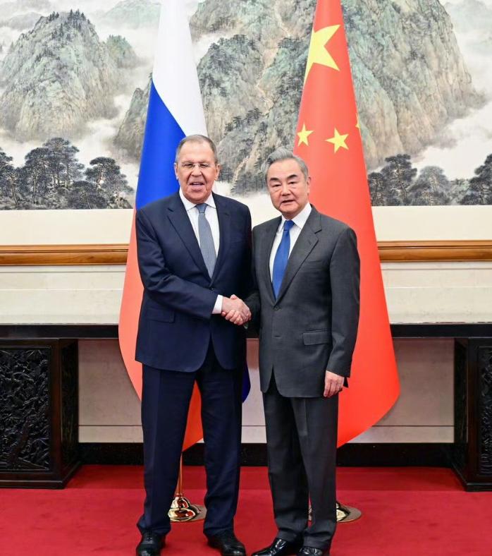 签约，中国和俄罗斯谈成了毫无疑问，这一次俄罗斯访华取得了圆满成功，因为双方在现