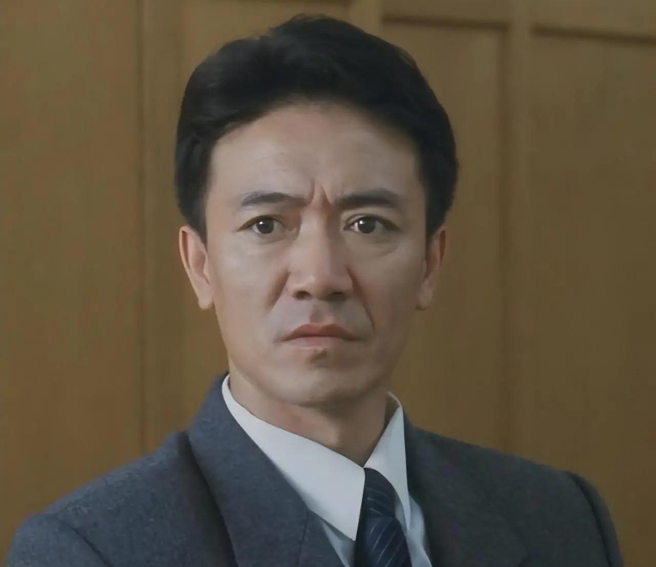 演员李幼斌曾说，拍摄亮剑，张彤扮演我的勤务兵，也就是魏和尚，他年轻却会抢戏，想出