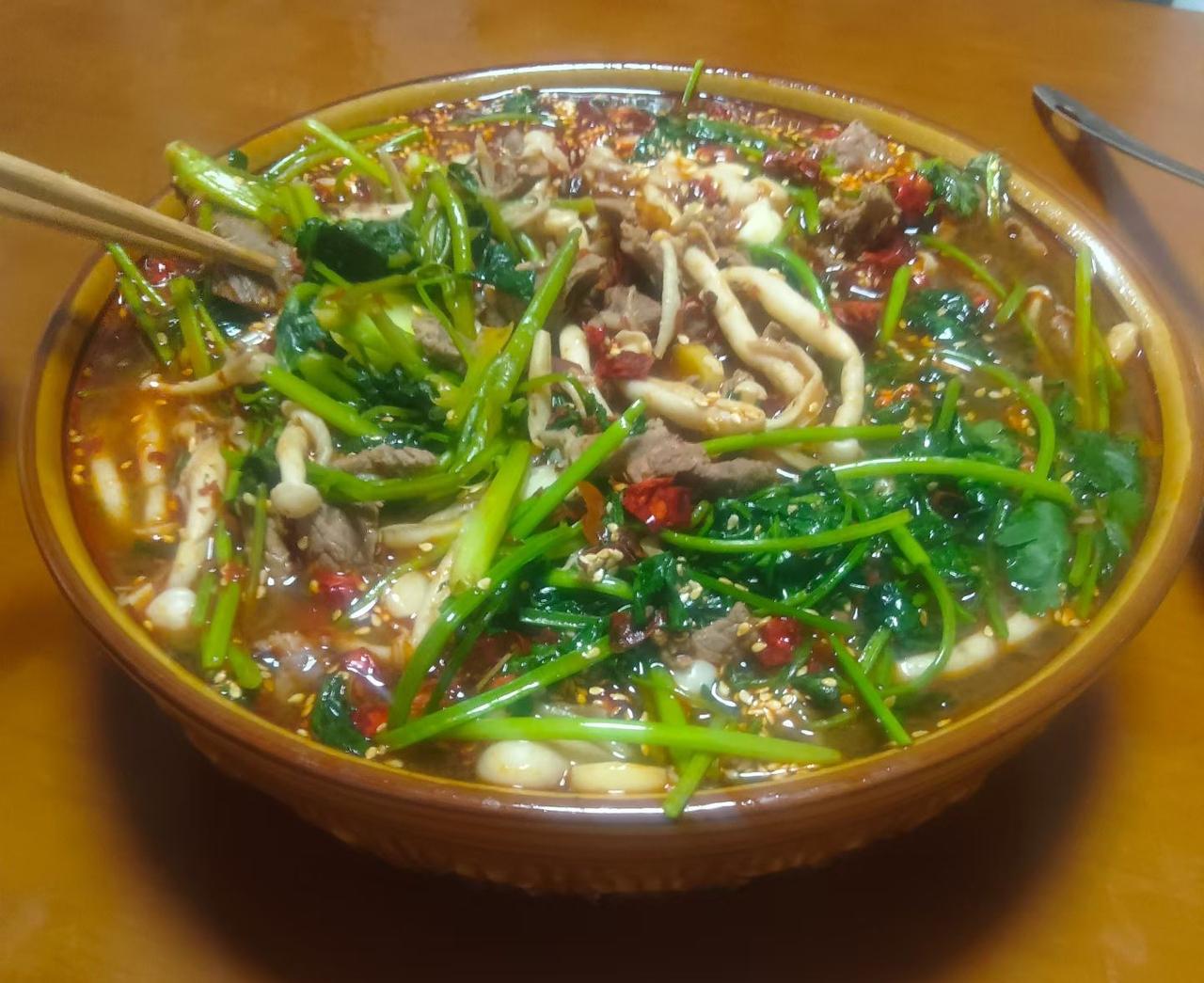 教书近30年，我发现一件很扎心的事，越是认真负责的老师，老得越快。真不是危言