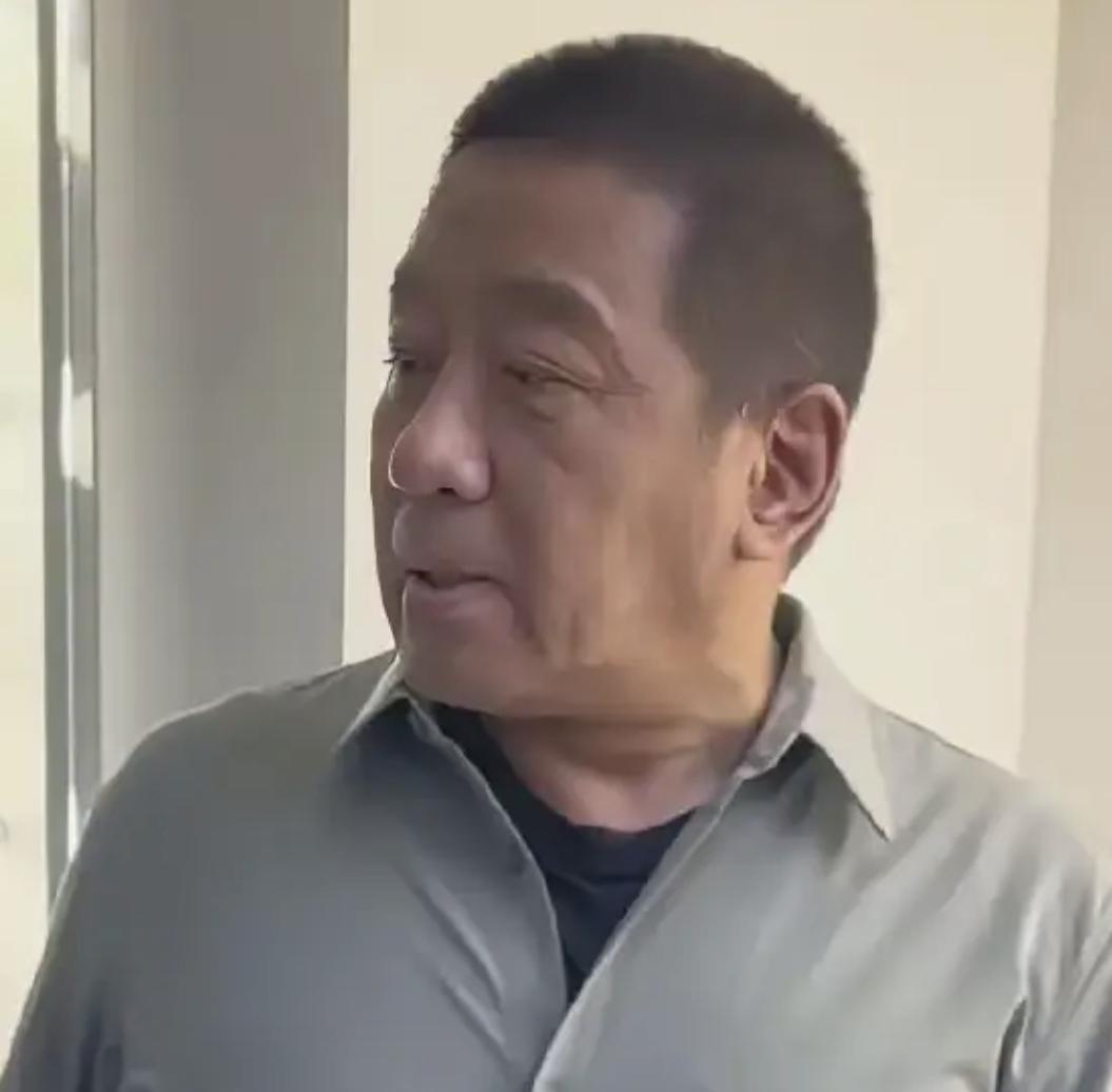 有人说，胖东来虽是河南许昌的明星商超，但知名度尚未覆盖全国，演员丁勇岱或许并不了