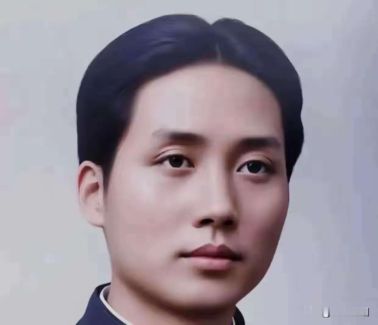 毛主席是千年一遇的伟人，他的帅气被他卓越的才华掩盖，藏在眉宇间与风骨里。毛