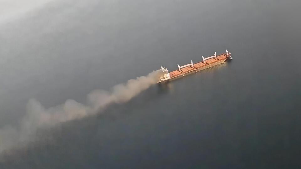 俄罗斯以牙还牙，黑海航线直接遭精准猎杀7月18日，俄罗斯国防部放出一段实战录
