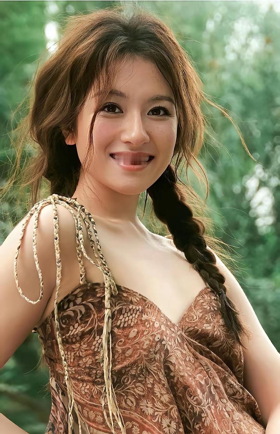 杨绛先生说：“在繁华中自律，在落魄中自愈，凡事是过往，皆为序章。”