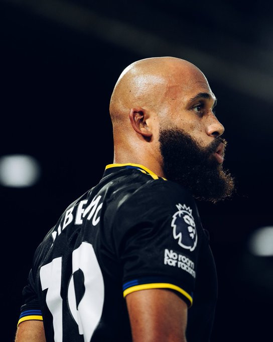 ESPN球队去年夏窗曾拒绝以6500万镑价格签下姆伯莫。但威尔科克斯说服了CEO