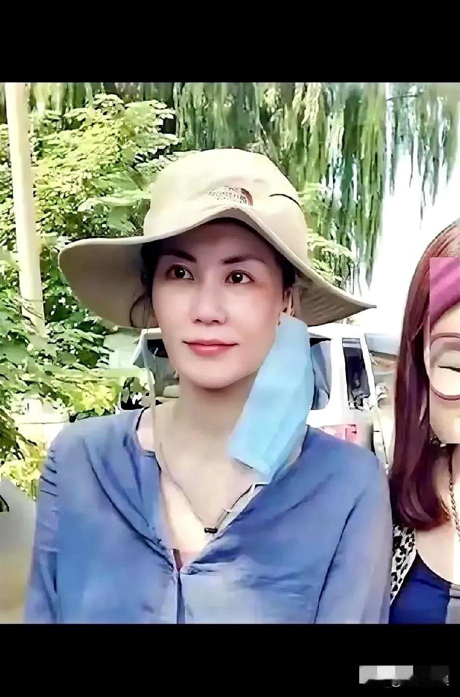 王菲，又火了！王菲又火了，不是因为发了新歌，也不是因为她和谢霆锋的感情，而是