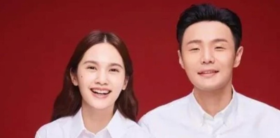 李荣浩前女友陆瑶也是个狠茬，在天使之路的节目上说：“我前男友你们都认识啊，就是唱