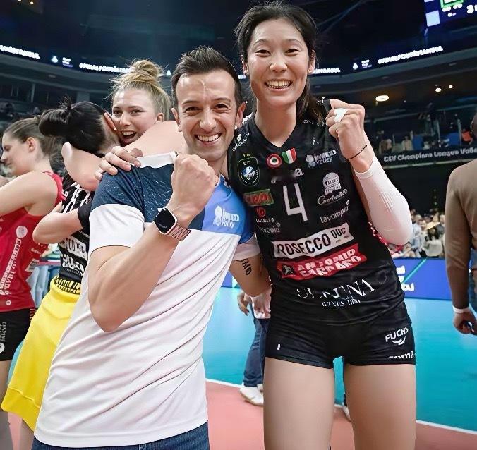 科内主帅：对朱婷那是“真的好”啊！一、球队领先时，把朱婷换下，让她休息。二、球队