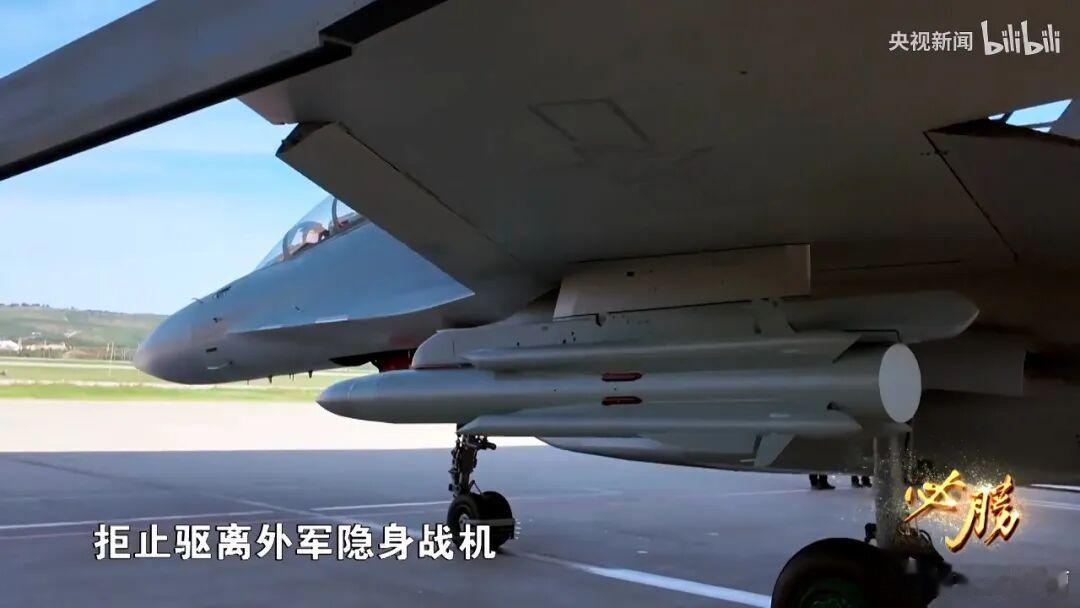 美军是最清楚解放军实力的两架歼16近距离与外军两架隐身战机缠斗外军两架隐身战机被