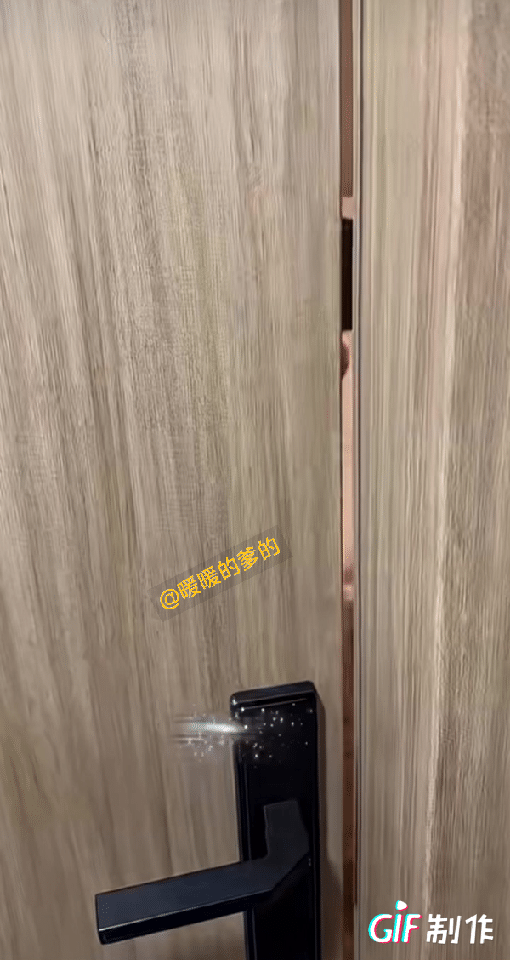 这样的场景我想大部分男人都经历过吧