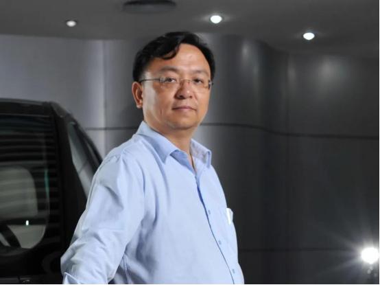 你可能很难想到，身价千亿的比亚迪创始人王传福，如今仍保持着一个固定习惯：每周都会