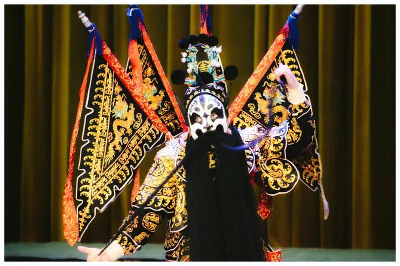 读《三国演义》有一事不明。范疆、张达刺杀张飞时，张飞心情不好喝多了，正在熟睡