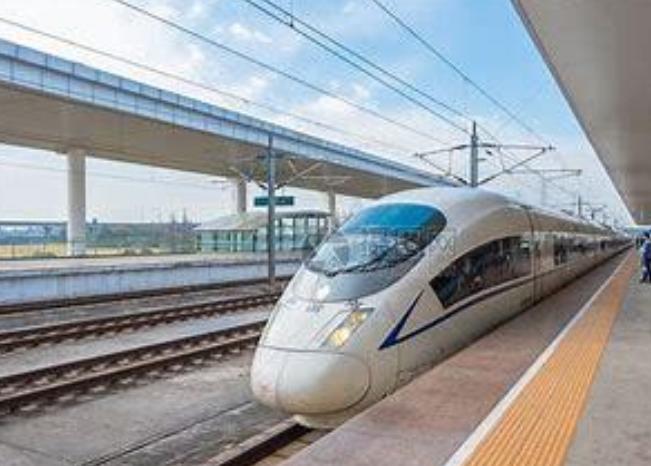 为什么当年的西方，要把先进的高铁技术转让给中国？最根本的原因只有一个，那就是穷！