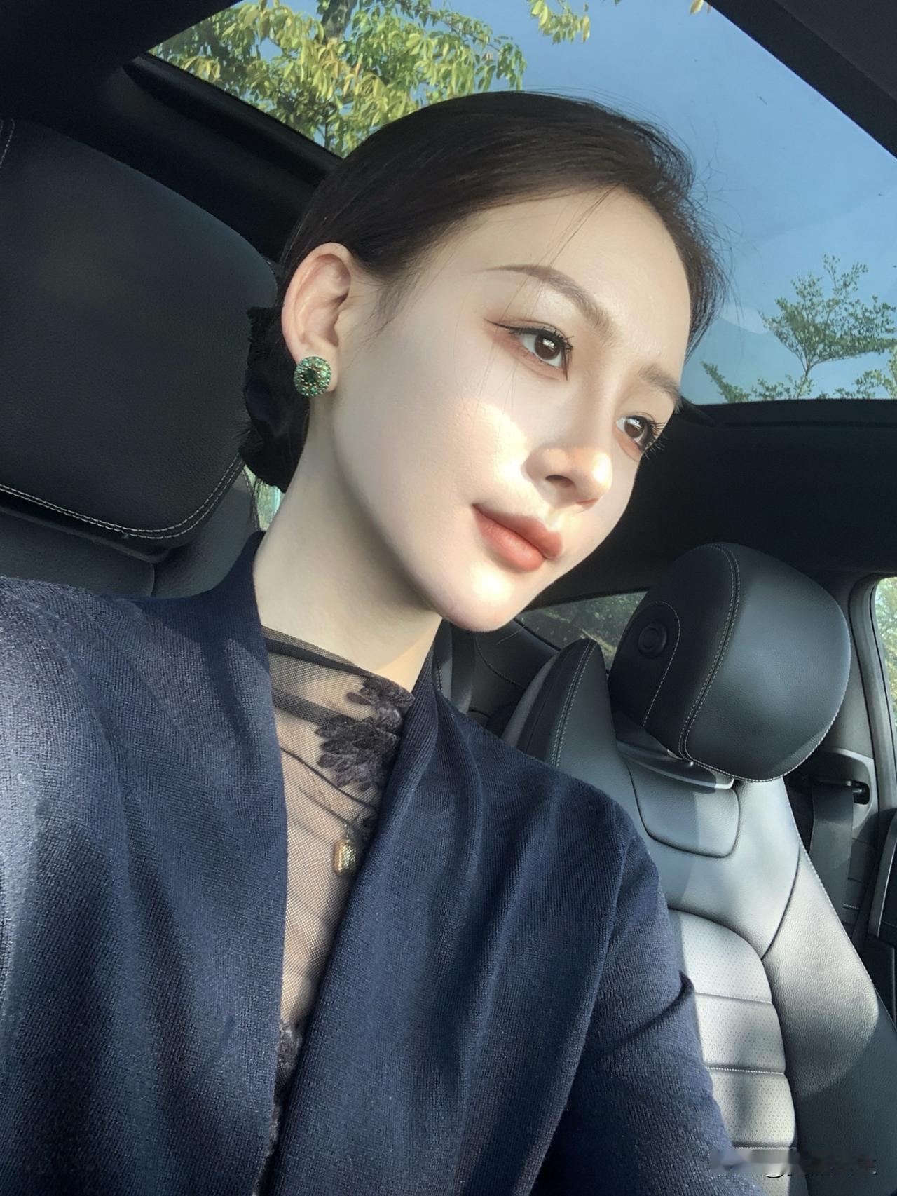 古海底洞来个自拍吧