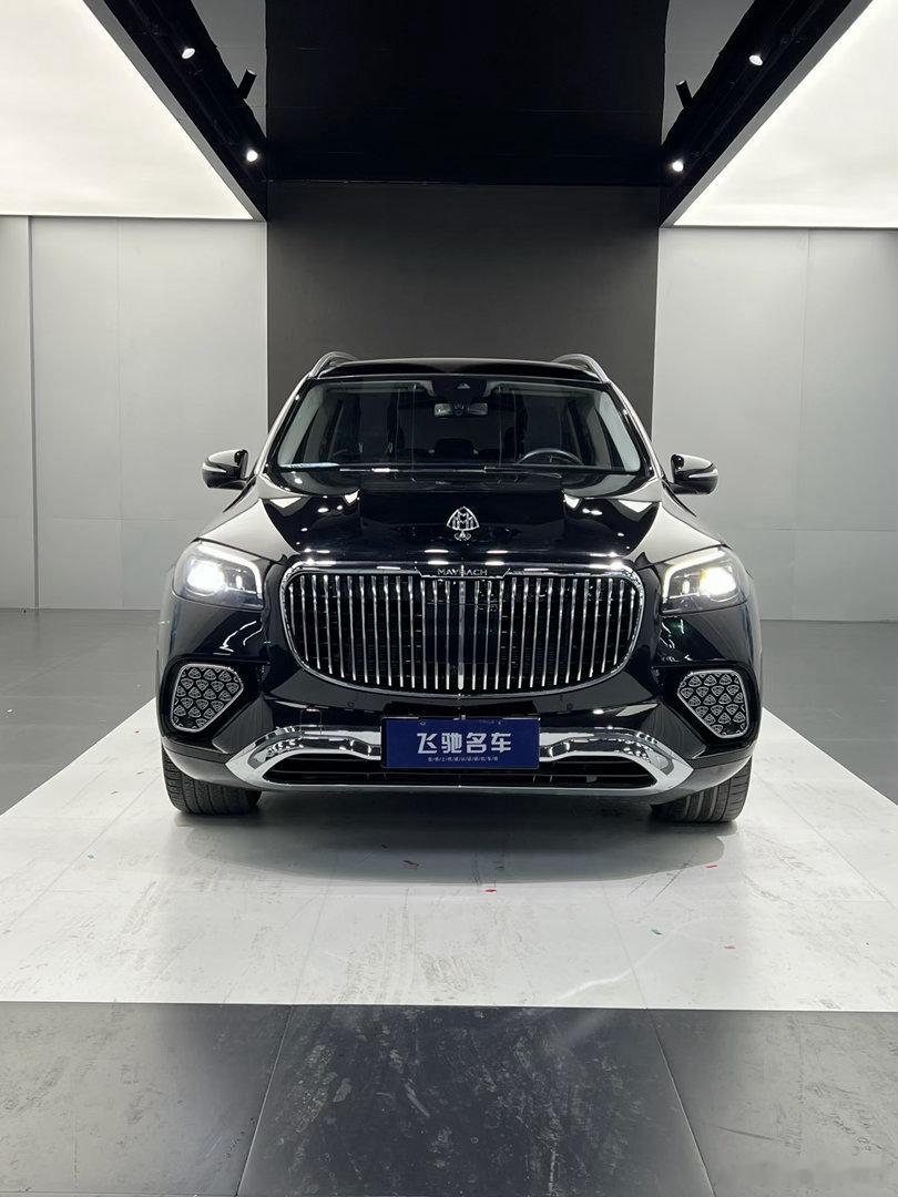 🚙2023款奔驰GLS450：6.9万公里的严谨车📊这台2023年5月上牌的GLS450时尚型，