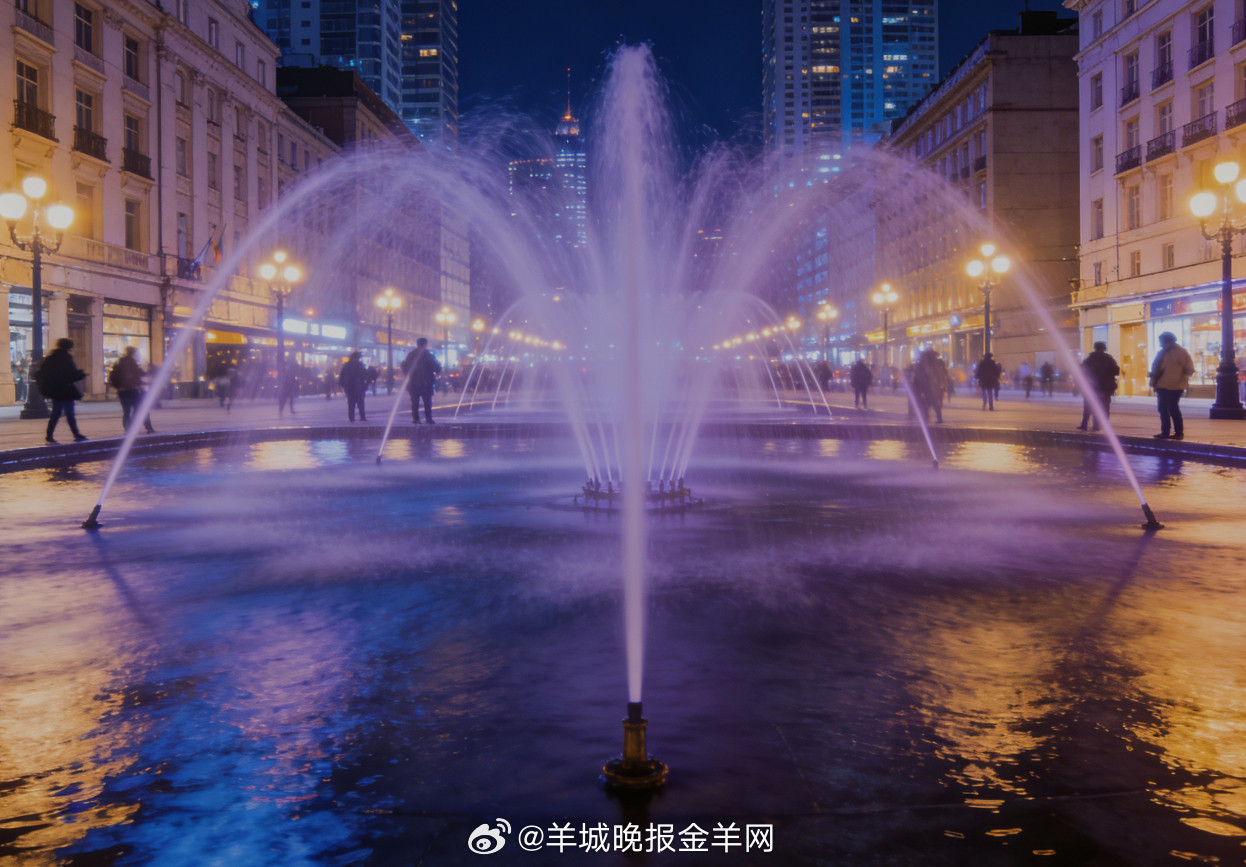 #晚安#晚风轻拂城市音乐喷泉，水花伴着光影轻轻摇曳，把一天的疲惫都交给夜色，愿